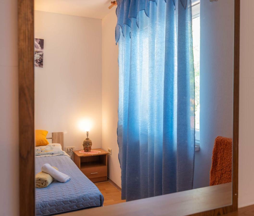 Nostress Apartment Пула Экстерьер фото