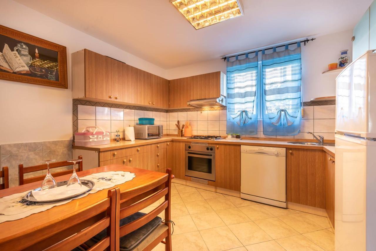 Nostress Apartment Пула Экстерьер фото