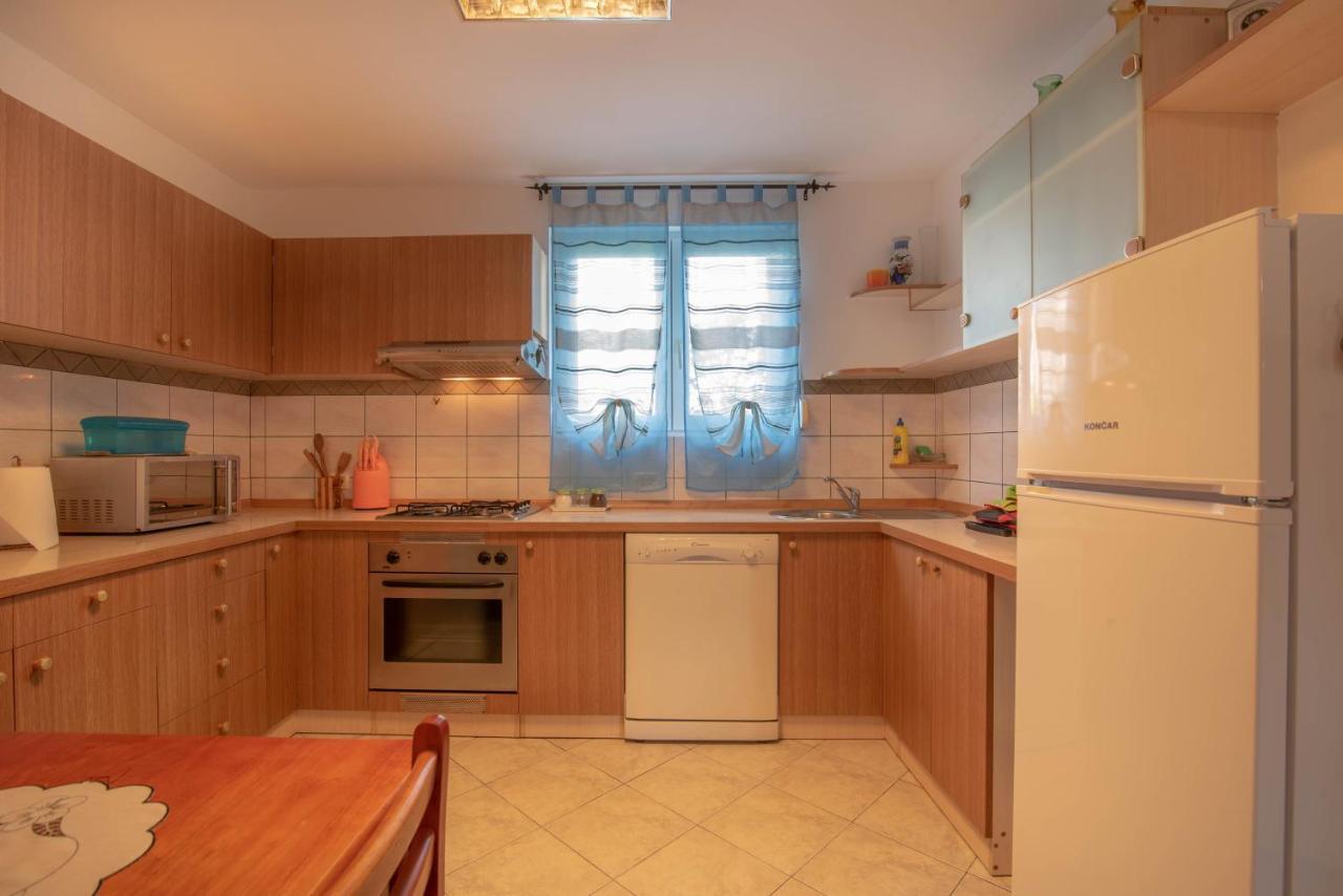 Nostress Apartment Пула Экстерьер фото