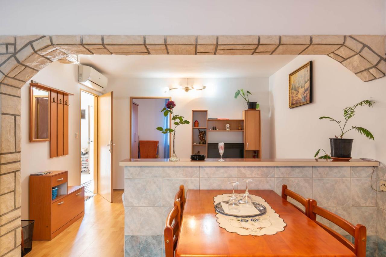 Nostress Apartment Пула Экстерьер фото