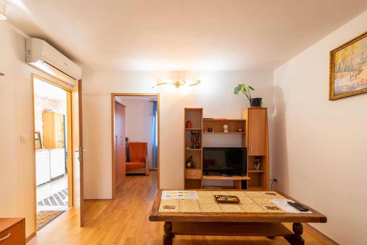 Nostress Apartment Пула Экстерьер фото